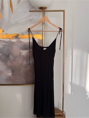 ⏱️24 HR SALE⏱️ Wilfred Black Tie-Shoulder Midi Slip Dress